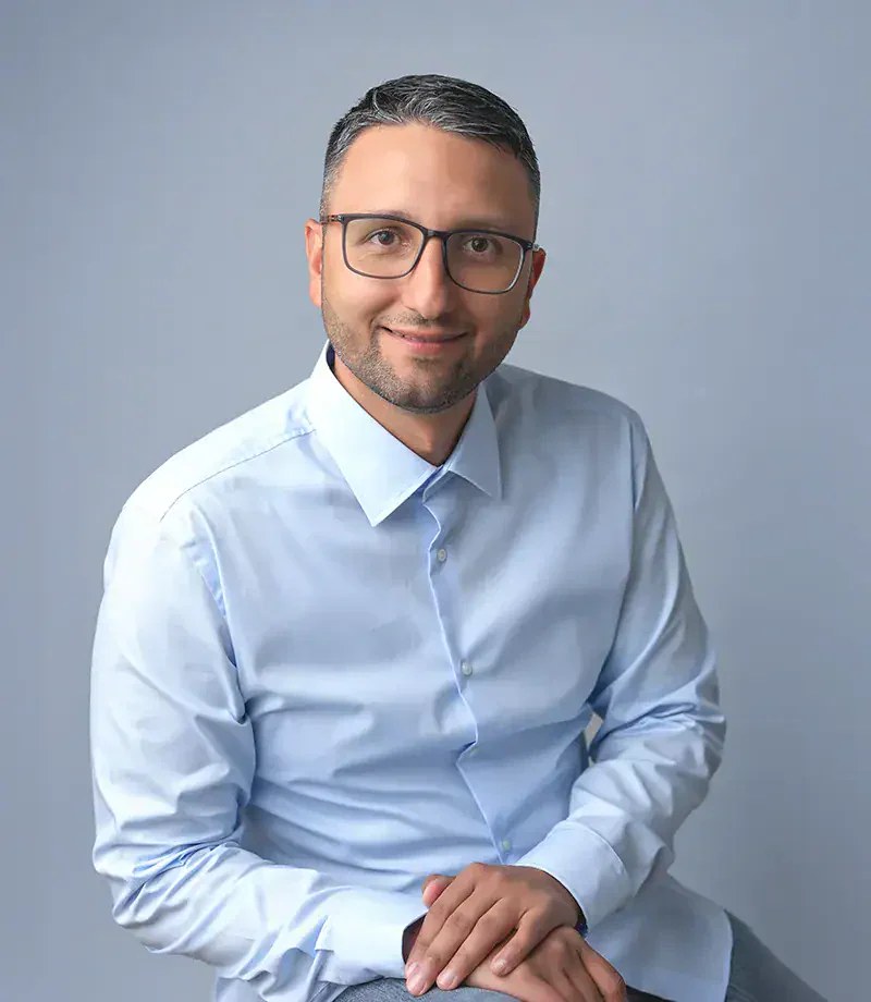 Adnan Saeed, Gründer und Geschäftsführer der A-Z Maschinenwelt GmbH