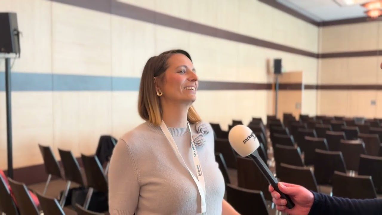 Vorschaubild zum Video: VerpackDG kommt pünktlich zur PPWR: ZSVR-Generalsekretärin Franziska Safak